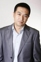张嘉译剧照