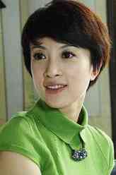 徐小南（金巧巧饰演）