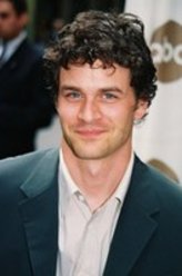 汤姆·艾弗瑞特·斯科特（汤姆·艾弗瑞特·斯科特饰演）