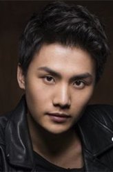 小黑（李彦明饰演）