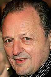 Lord Liverpool（彼得·鲍勒斯饰演）