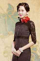 任青青（钱韦杉饰演）