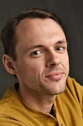 Oliver Dake（克里斯托弗·邓汉饰演）