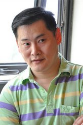王三平（王彤饰演）