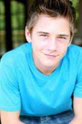 卢克·本沃德剧照