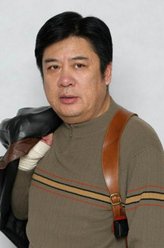 郑一民（张潮饰演）