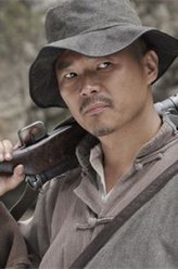 赵传奇（海顿饰演）