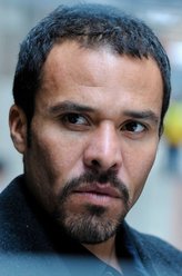 迈克尔·埃尔比（迈克尔·埃尔比饰演）