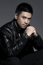 三金刚（肖轶饰演）