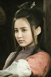 六姑（张歆艺饰演）