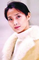 舒月（李婷饰演）