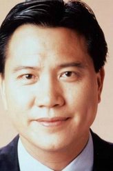 万梓良（万梓良饰演）