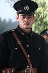 江昱城（杨烁饰演）