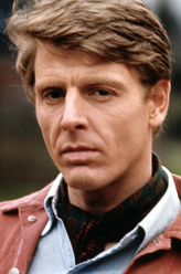 爱德华·福克斯剧照