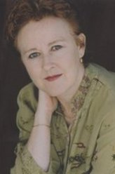 简·卡尔（简·卡尔饰演）