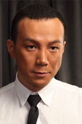 贺子俊（孙一明饰演）