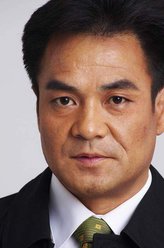 叶向荣（尤勇饰演）