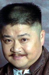 曹老板（闾汉彪饰演）