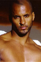 Shadow Moon（尼基·怀托饰演）