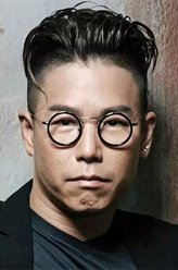 剧组-副导演（林晓峰饰演）