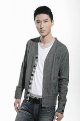 林多俊（李泰饰演）
