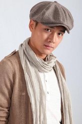 唐立天（霍政谚饰演）