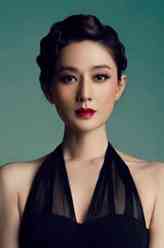 刘一言（马以饰演）