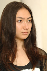 神沼（香椎由宇饰演）