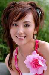 甄英莲（史可饰演）