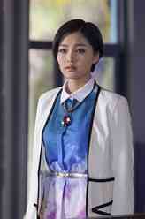 邓兰馨（郭艳饰演）