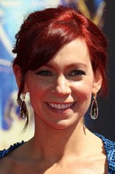 Grace Hendricks（卡丽·普雷斯顿饰演）