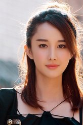 卓惠娜（文梦洋饰演）