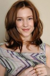 凯莉·温特（艾莉克希娅·法斯特饰演）