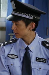 派出所所长（何炅饰演）
