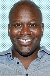 Titus Andromedon（泰塔斯·伯吉斯饰演）
