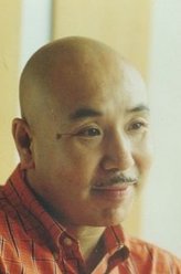 牛不耕（李大强饰演）