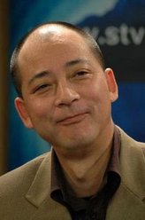 施纪鸿（林栋甫饰演）