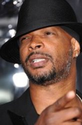 达蒙·韦恩斯剧照