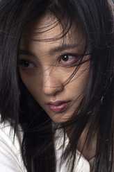 任知了（王丽坤饰演）