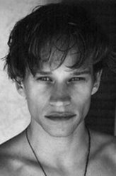 文森兹·凯弗剧照