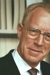 马克斯·冯·叙多剧照