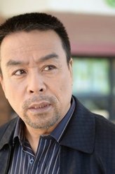 黄树藩（储智博饰演）