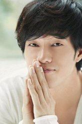 金宇炫（苏志燮饰演）