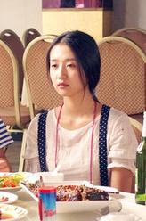 花儿（许龄月饰演）