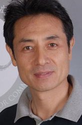 贾芸（吴晓东饰演）