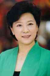 何静宜（王馥荔饰演）