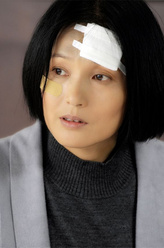 周玉如（郝岩饰演）