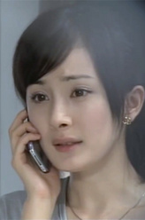 夏佳佳（杨幂饰演）