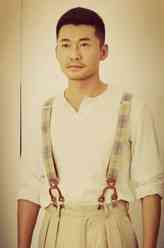 戴在初（肖聪饰演）