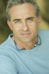 比尔·布莱特肖（比尔·布莱特肖饰演）